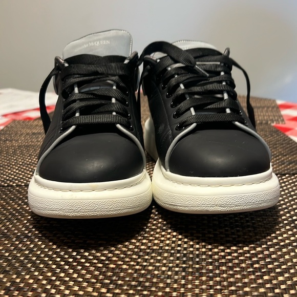 Alexander McQueen sneakers men’s - Picture 1 of 9